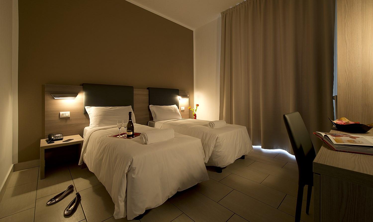 โอเอซี วิลเลจ โฮเต็ล Hotel มิลาน ภายนอก รูปภาพ